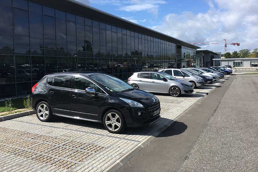 Car park reinforced with TTE® PAVE and TTE® GRAVEL.